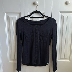 Horny Toad Heathered Black Button Up LS